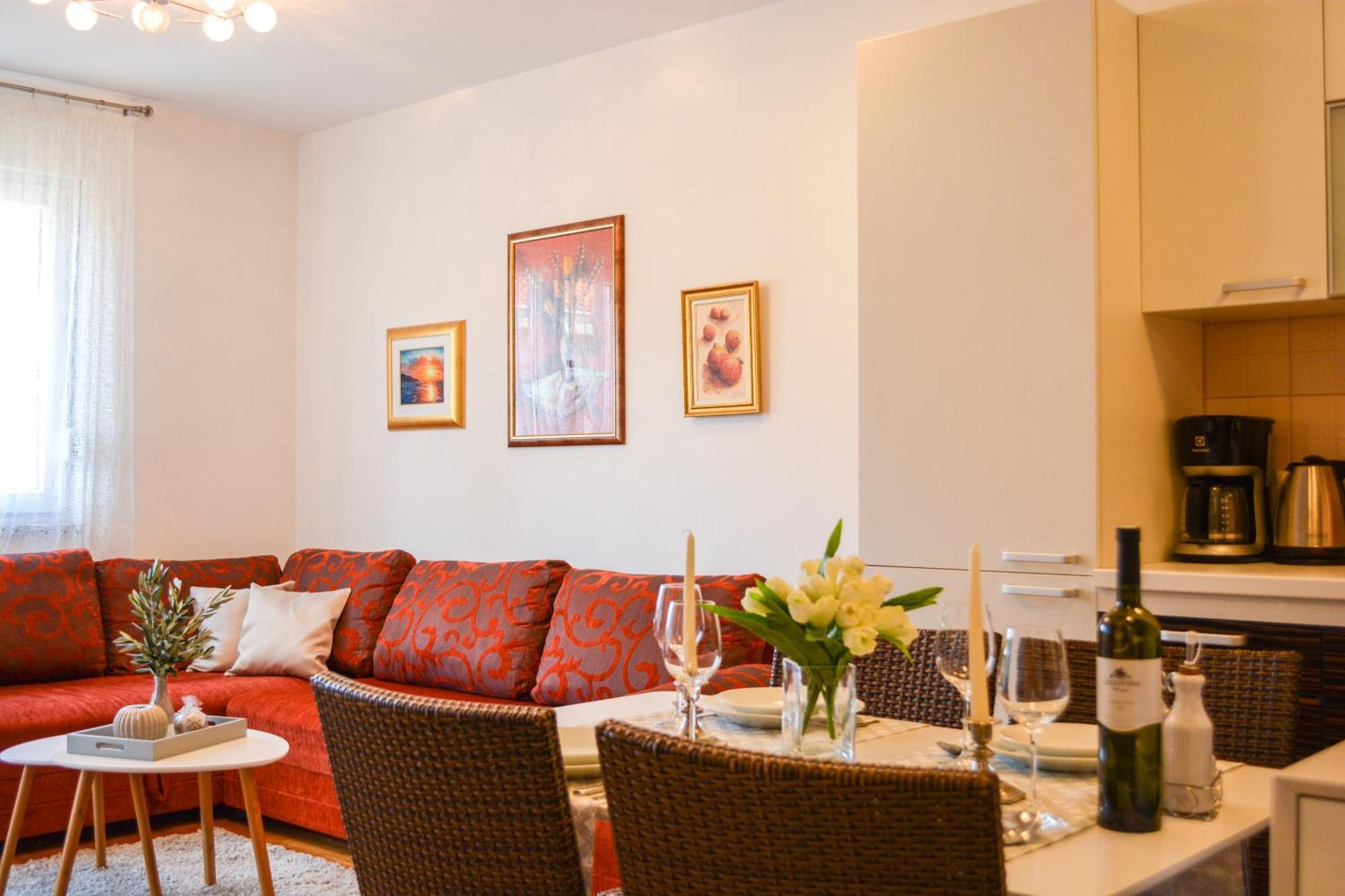 Apartment Sopta Makarska Esterno foto