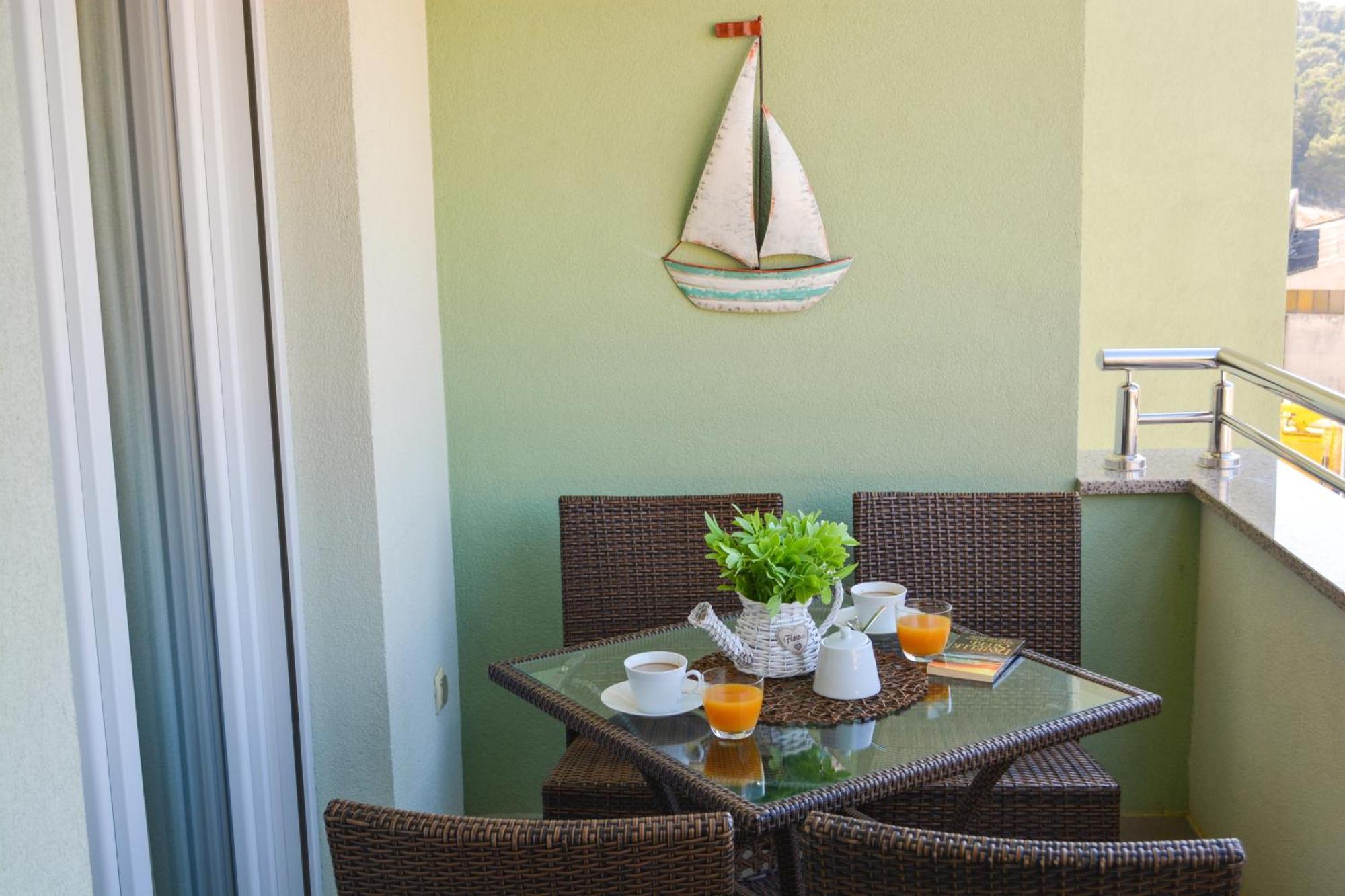Apartment Sopta Makarska Esterno foto